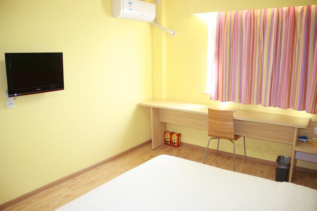 7Days Inn Jiangmen Peng Jiang Qiao North Kültér fotó